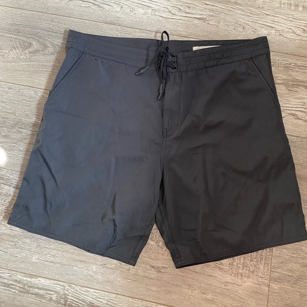 OUTERKNOWN Pocket Evolution Black Swim Trunks Board Shorts in size 38